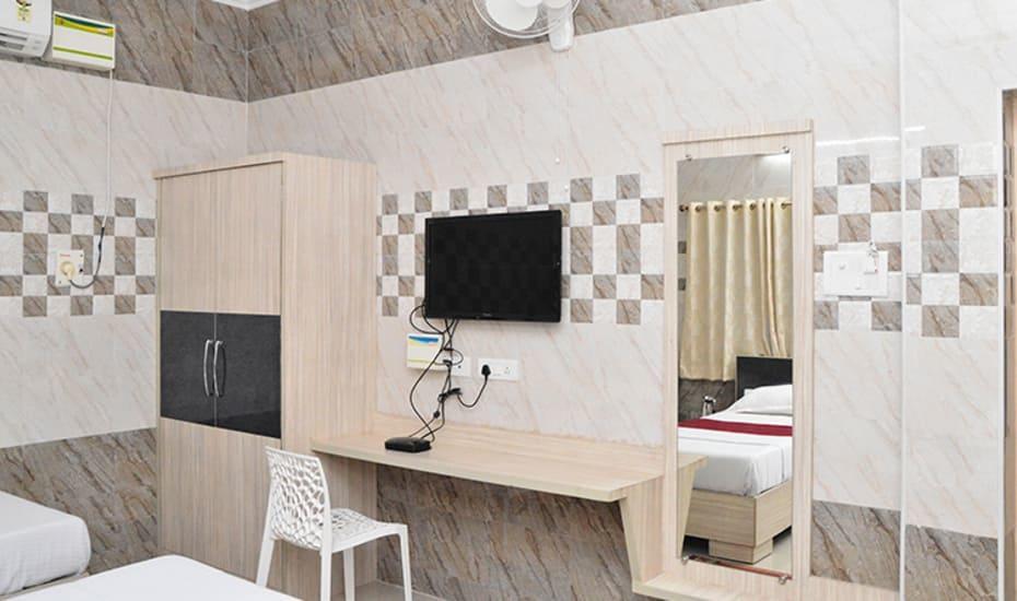 Suryas Guest House Ченнаї Екстер'єр фото
